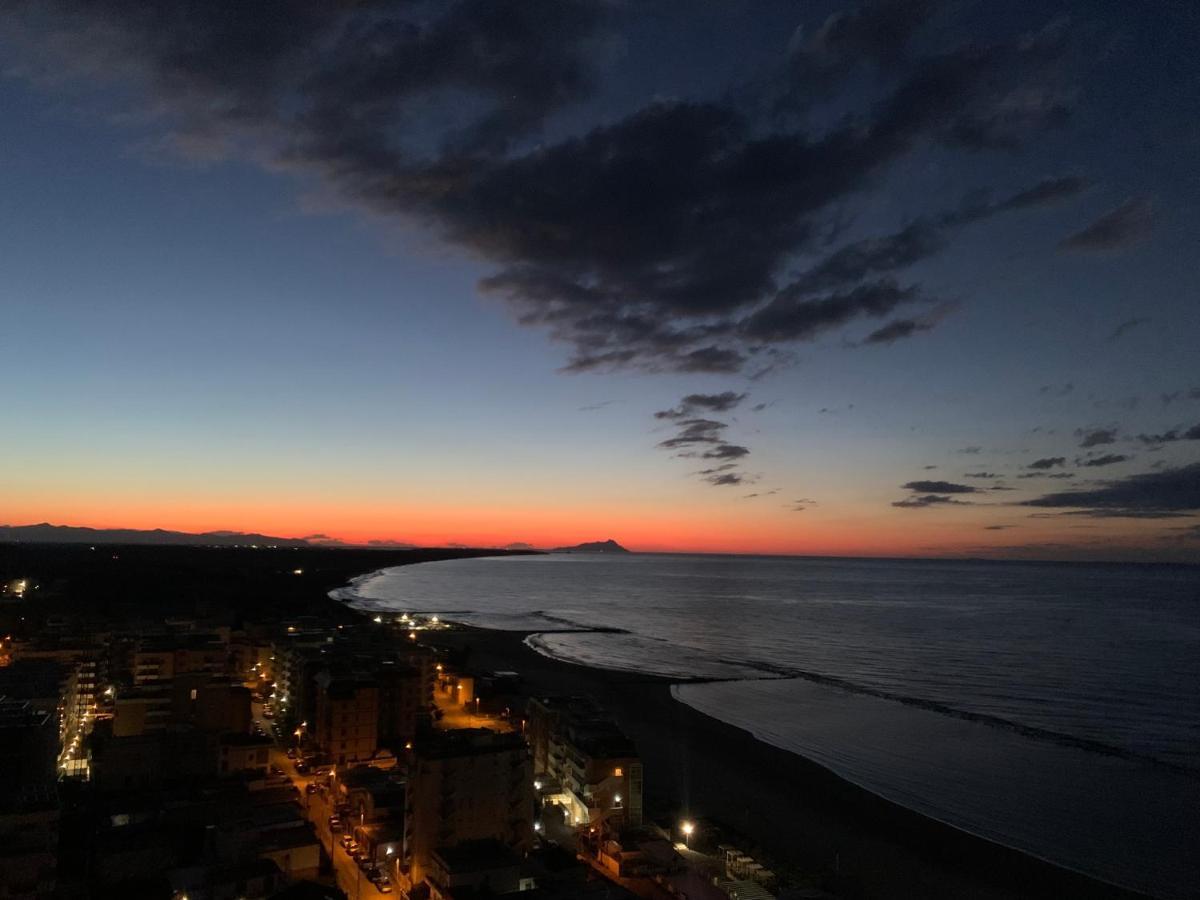 Apartamento Little House Nettuno Exterior foto